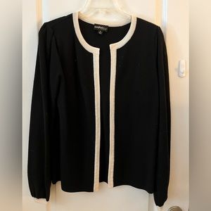 Elisabeth Hasselbeck  cardigan.